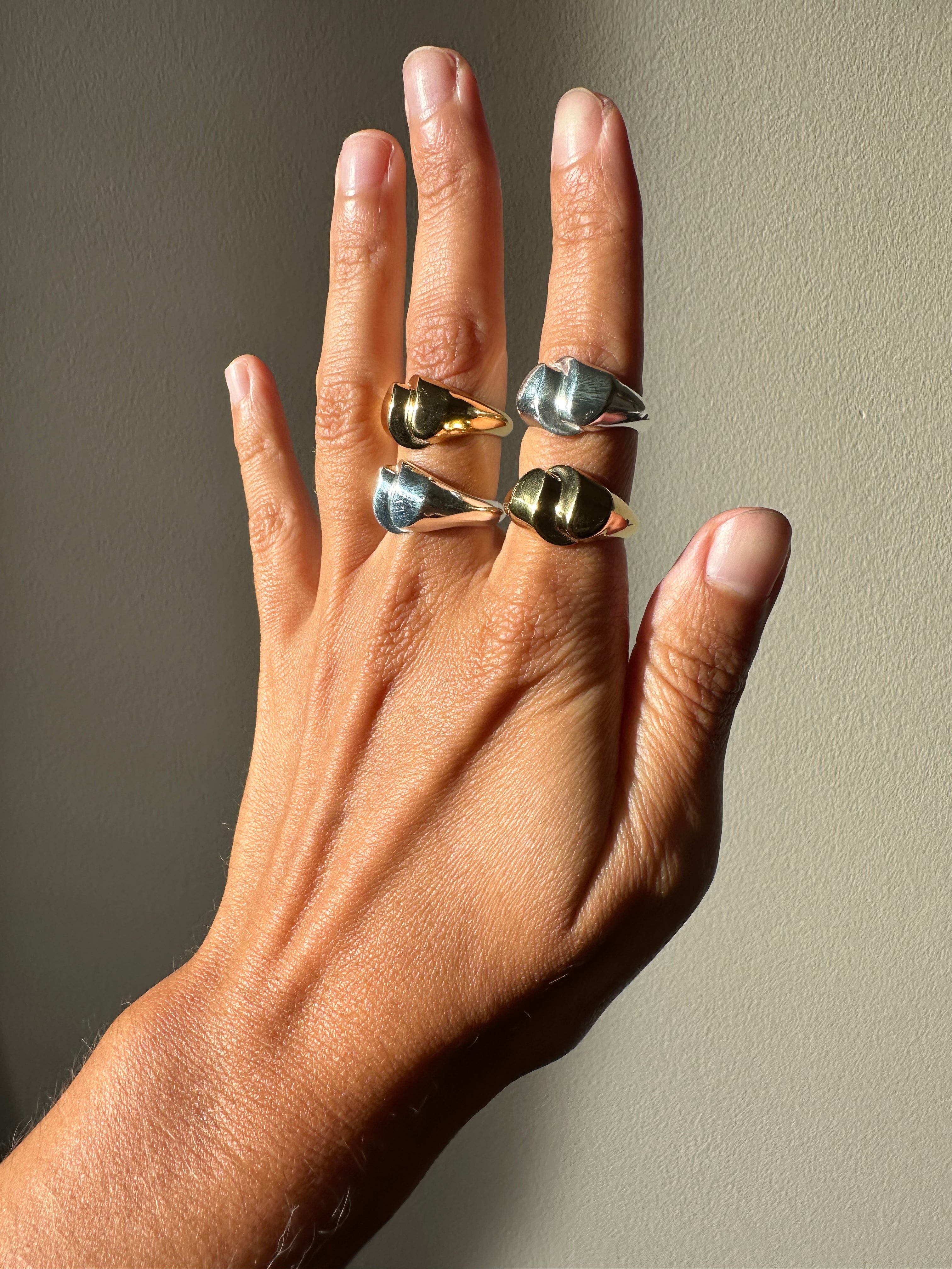 Bond Stacking Ring